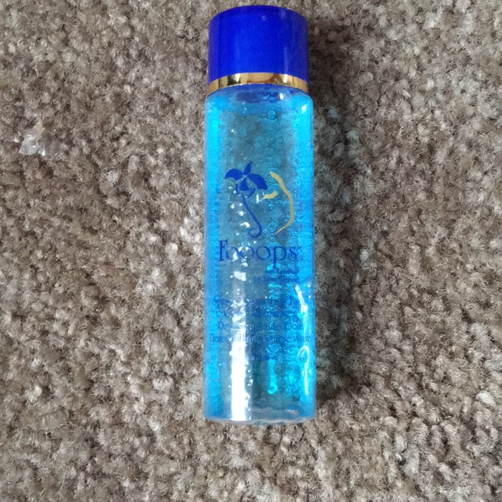 Makeup remover